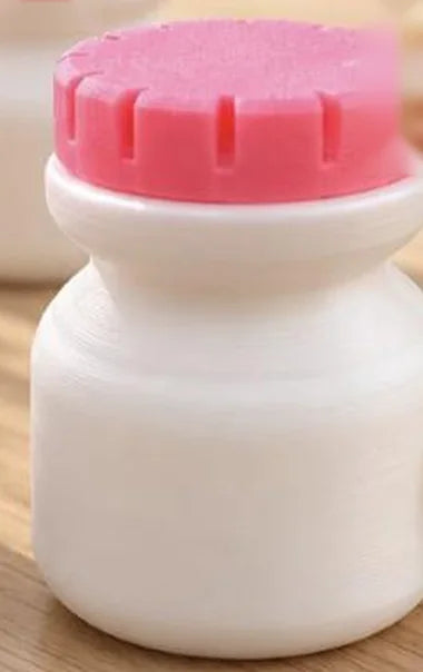 Mini pote branco com tampa rosa